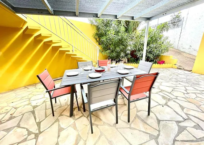 Le Passage - Elegante Maison Chaumoise لي سابلِ دولونْ